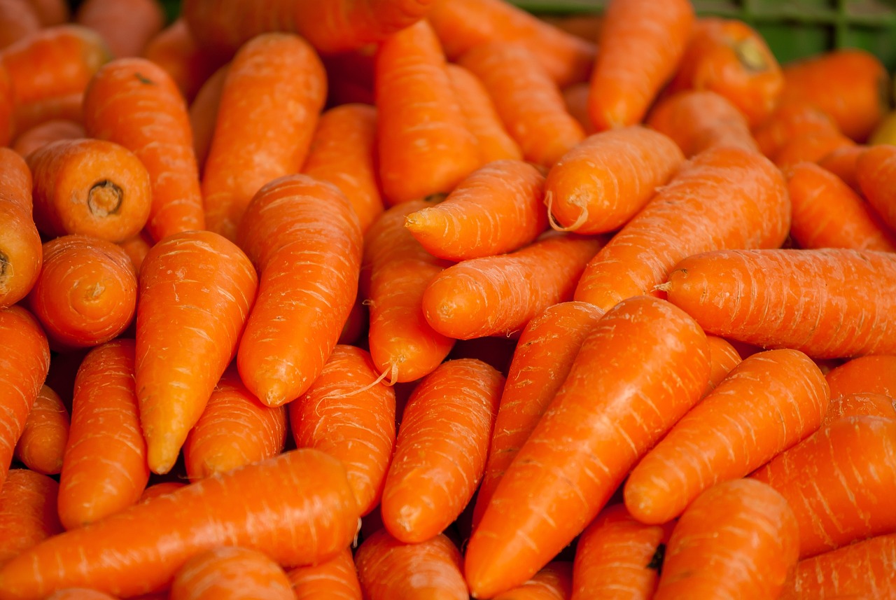 carrots, vegetables, market-1508847.jpg